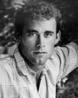 Victor  Davis